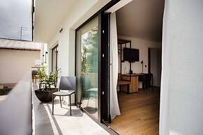 Vault Hotel