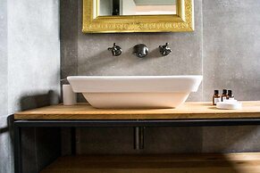 Vault Hotel