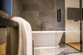 Vault Hotel