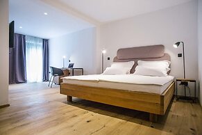 Vault Hotel