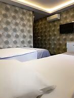 Gold City Hotel