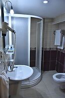 Gold City Hotel