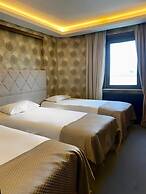 Gold City Hotel