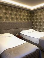 Gold City Hotel