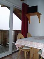 Giongo Residence