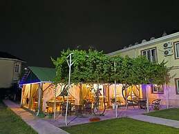 Tes Hotel