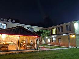 Tes Hotel