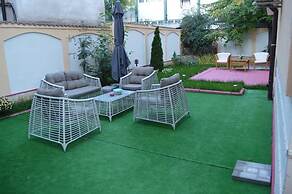 Bon Bon Hotel