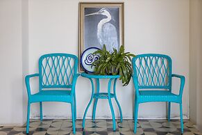 River Art Hotel