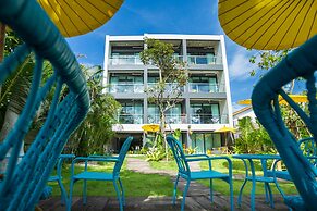 River Art Hotel