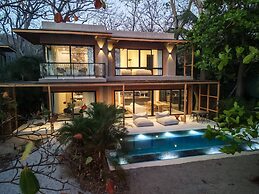 Hotel Nantipa - A Tico Beach Experience