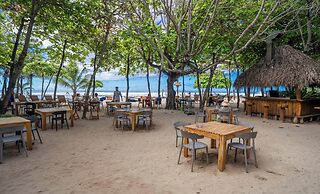 Hotel Nantipa - A Tico Beach Experience