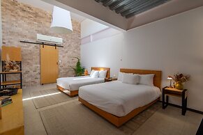 Mayan Monkey Los Cabos | Social Hotel