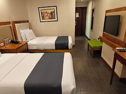 La Luna Inn