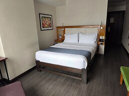 La Luna Inn