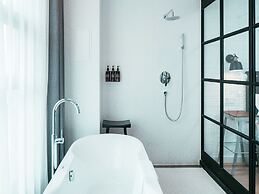 Cendre Hotel