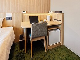 Ours Inn Hankyu