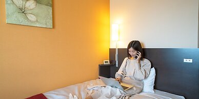 Ours Inn Hankyu