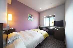 Ours Inn Hankyu