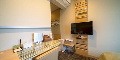 Ours Inn Hankyu