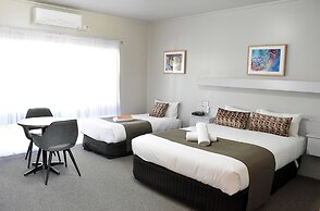 River Motel