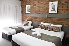 River Motel
