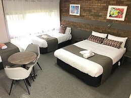 River Motel