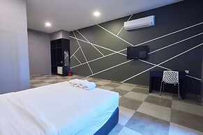 Elite Hotel Muar