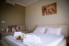Crown Hotel