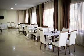 Crown Hotel