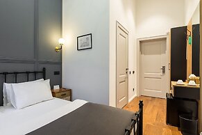 F12 Apartments