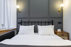 F12 Apartments