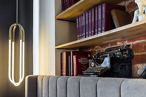 F12 Apartments