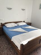 Natalie Apartments