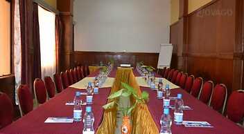 Batian Grand Hotel