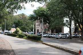 Casa Azuela & Valencia