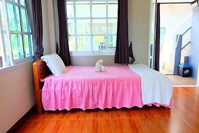 Tharadol Beach Resort