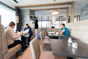 Hotel & Cafe Rubus