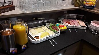 Hotel & Cafe Rubus
