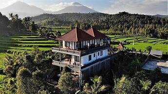 Candra Cottage