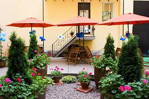 Maestro Hostel