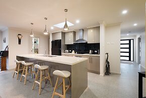 Euphoria House