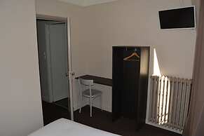 Le Charleston Hotel