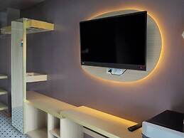 The Feeling Hotel