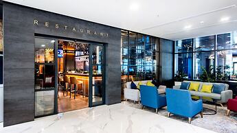 Favor Park Hotel