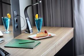 Favor Park Hotel