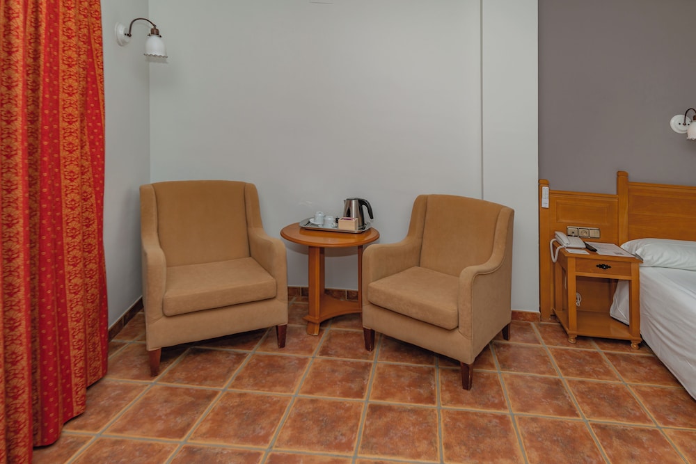 Hotel La Fragua II