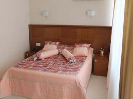 Ucem Hotel