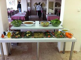 Ucem Hotel