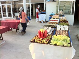 Ucem Hotel